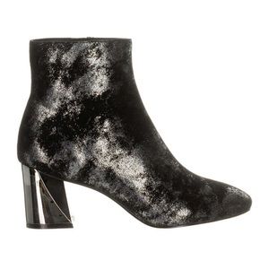 NEW Kendall and Kylie Hadlee Metallic Ankle Bootie